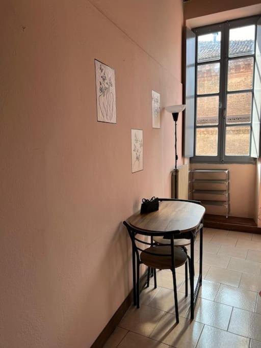 Minimal Studio Con Travi A Vista Piacenza Kültér fotó